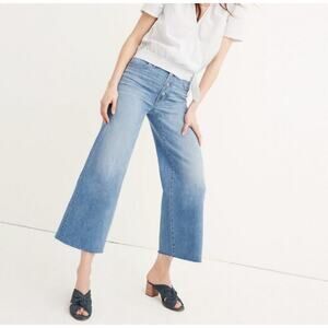 Madewell Wide Leg Crop Button Fly Size 26 Light Wash Frayed Hem
